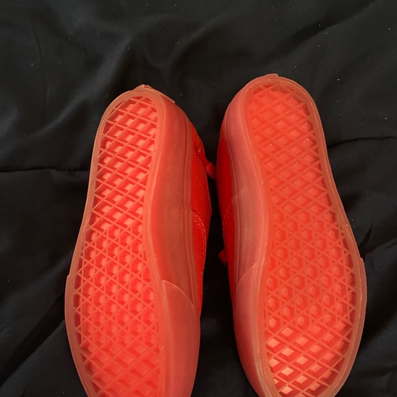 Kids red vans - Picture 2 of 2
